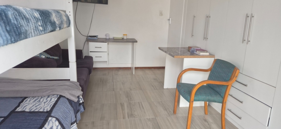 To Let 2 Bedroom Property for Rent in Belthorn Estate Western Cape